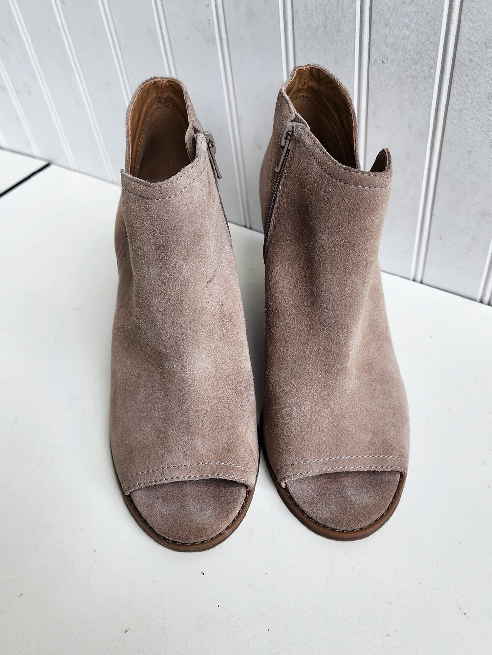 Lucky Brand Jezzah Peep Toe Suede Beige Tan Wedge Booties Ankle Boots Size 8 M - Picture 5 of 11